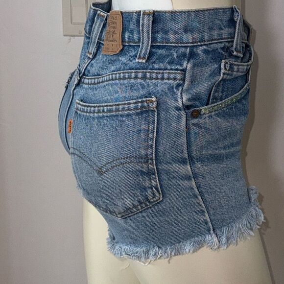 Vintage 70’s 80’s Orange Tab Light Wash Levis Student Fit Cut Off Shorts Size 28 - Picture 11 of 16